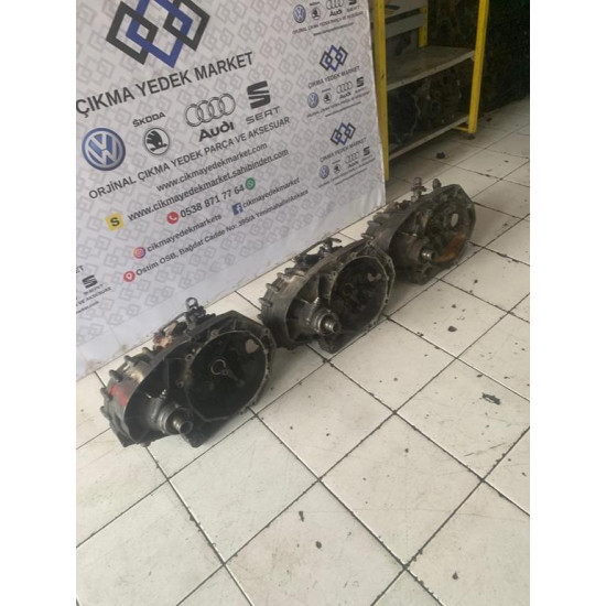 Volkswagen Transporter T4 2.5 TDI Şanzıman Çıkma Orijinal OEM
